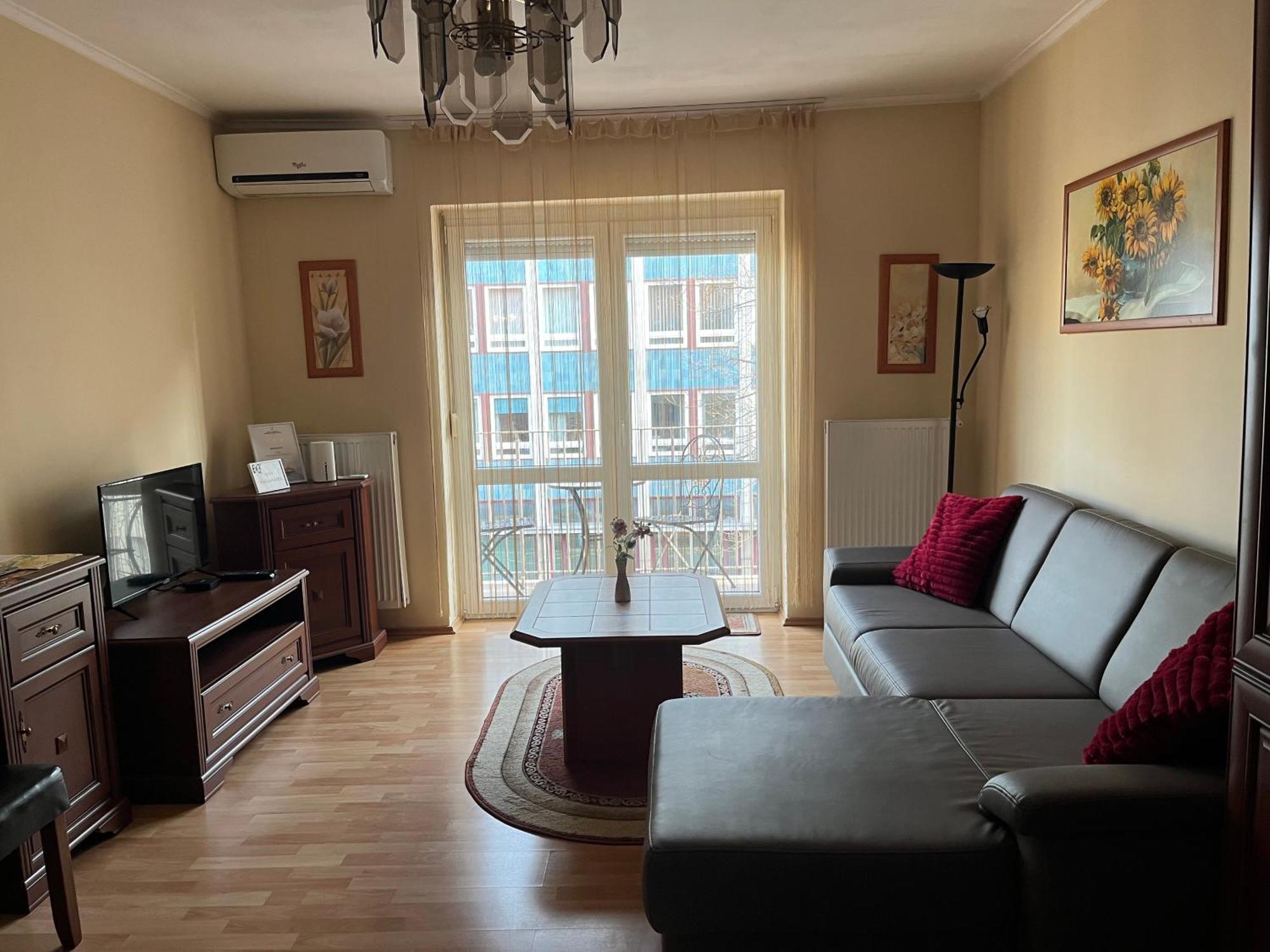 Moonlight Apartment เยอร์ ภายนอก รูปภาพ