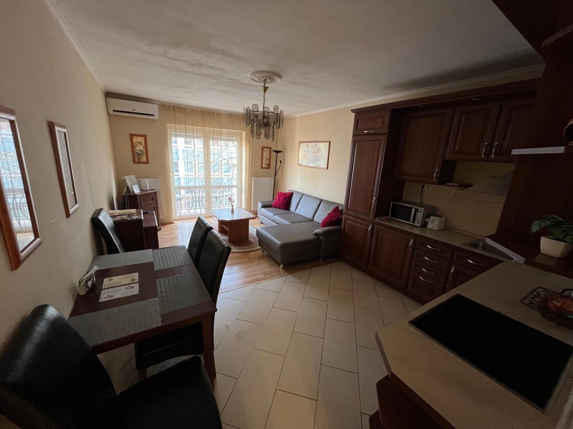 Moonlight Apartment เยอร์ ภายนอก รูปภาพ